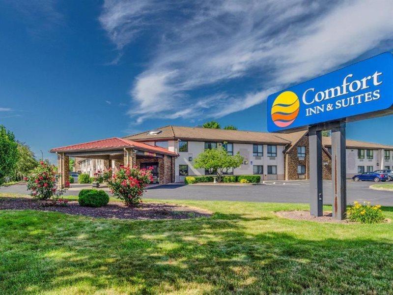Comfort Inn & Suites Уест Спрингфийлд Екстериор снимка