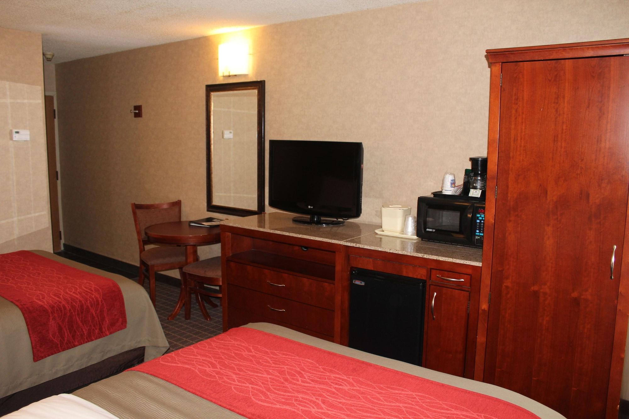 Comfort Inn & Suites Уест Спрингфийлд Екстериор снимка