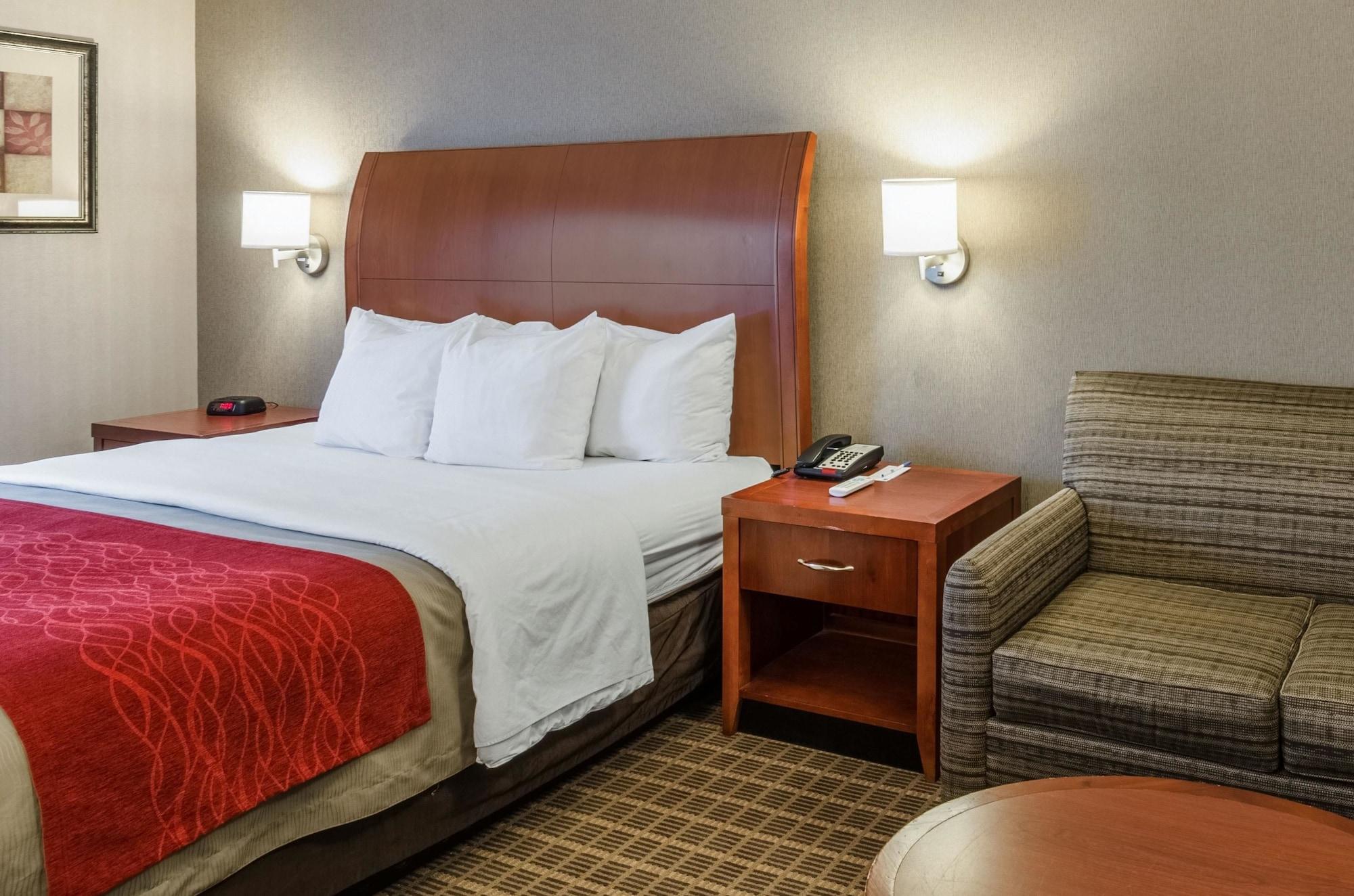 Comfort Inn & Suites Уест Спрингфийлд Екстериор снимка