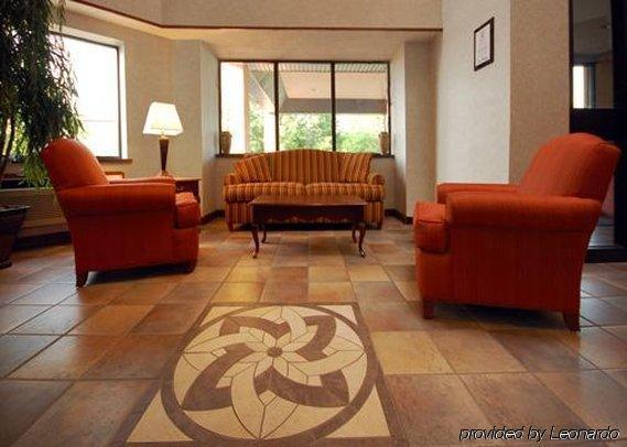 Comfort Inn & Suites Уест Спрингфийлд Интериор снимка