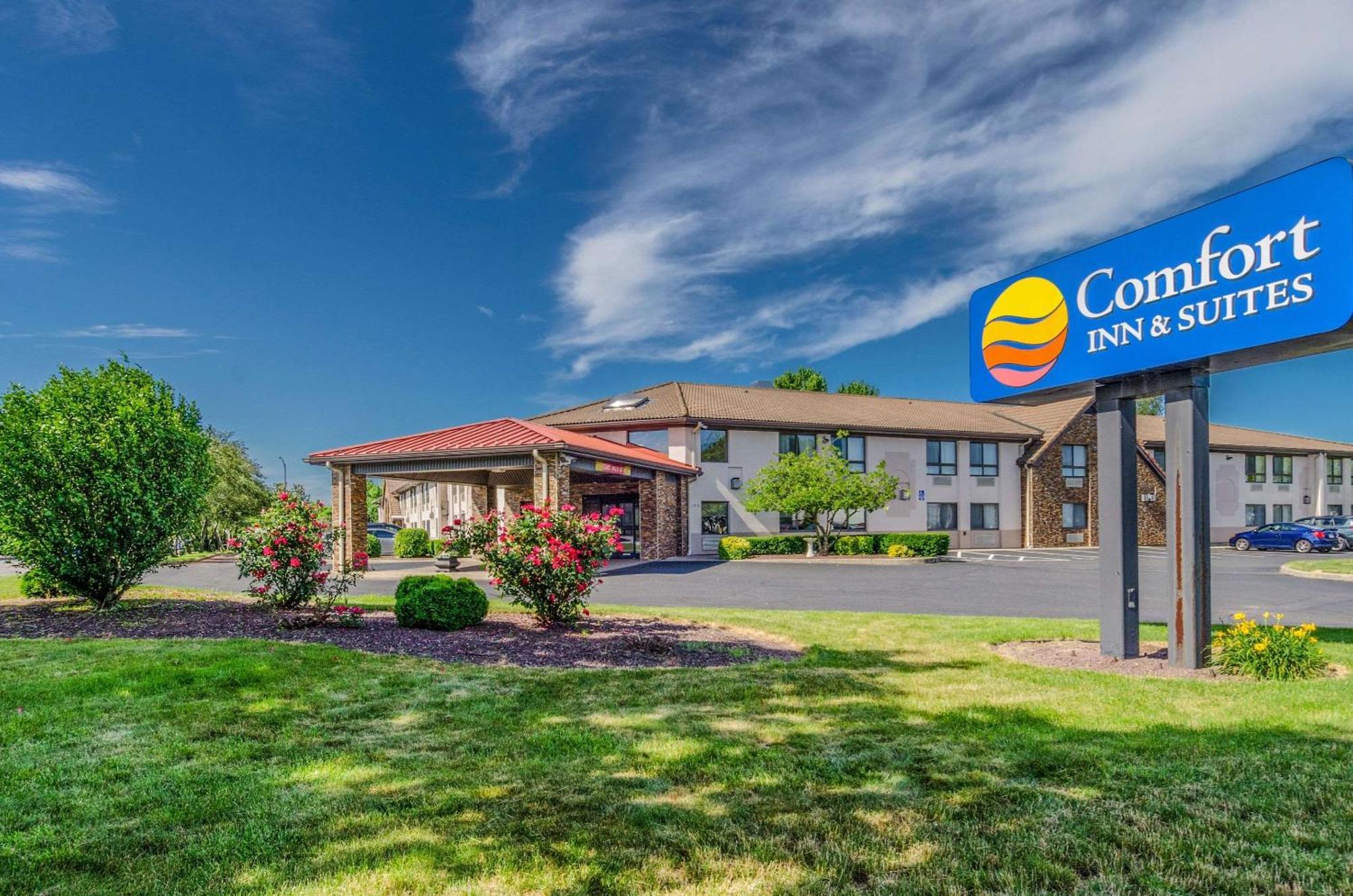 Comfort Inn & Suites Уест Спрингфийлд Екстериор снимка