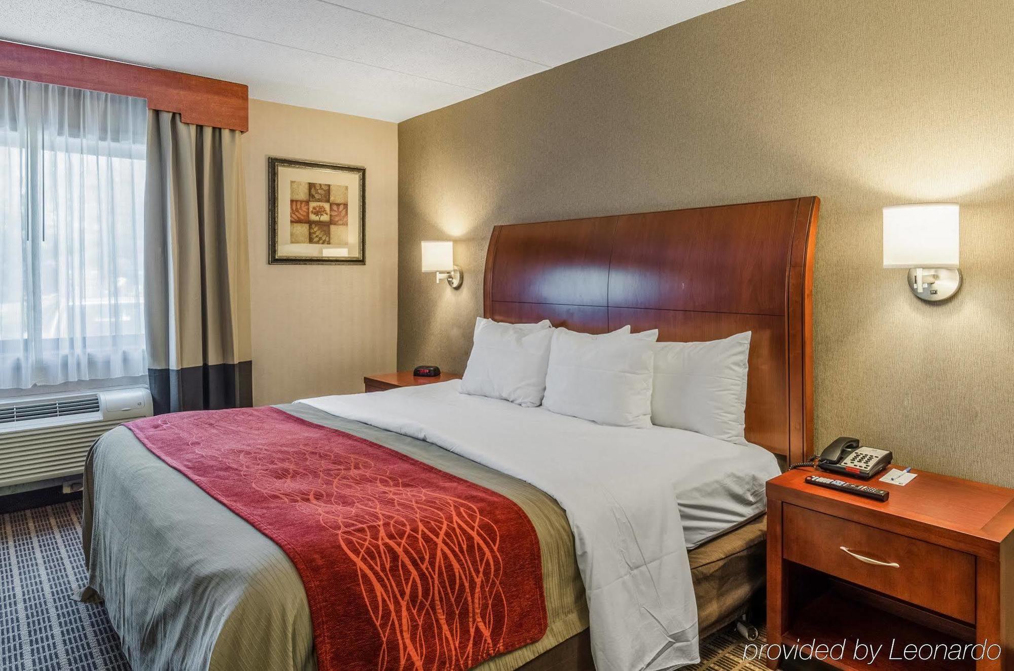 Comfort Inn & Suites Уест Спрингфийлд Екстериор снимка