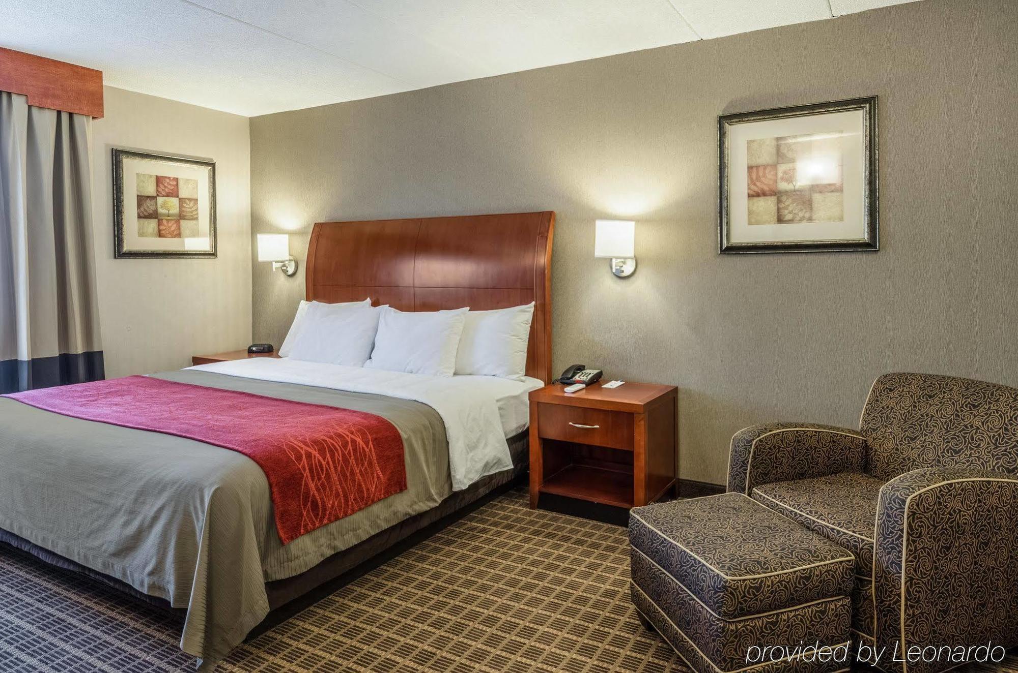 Comfort Inn & Suites Уест Спрингфийлд Екстериор снимка